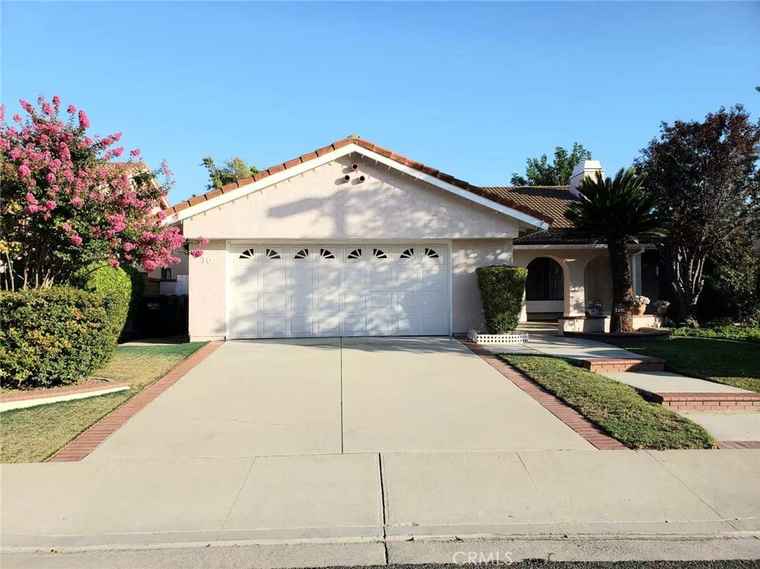 Photo of 16 Skyline Ln Pomona, CA 91766