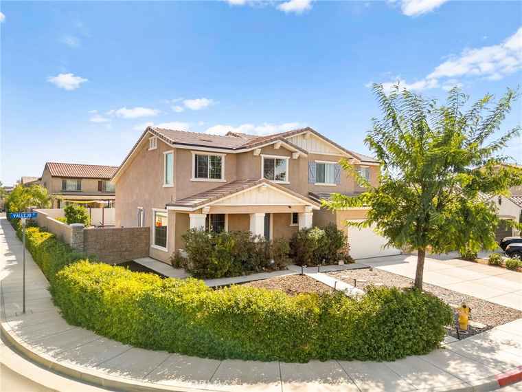 Photo of 1179 Vallejo St Perris, CA 92571