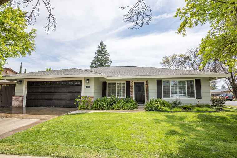 Photo of 186 W Donna Dr Merced, CA 95348
