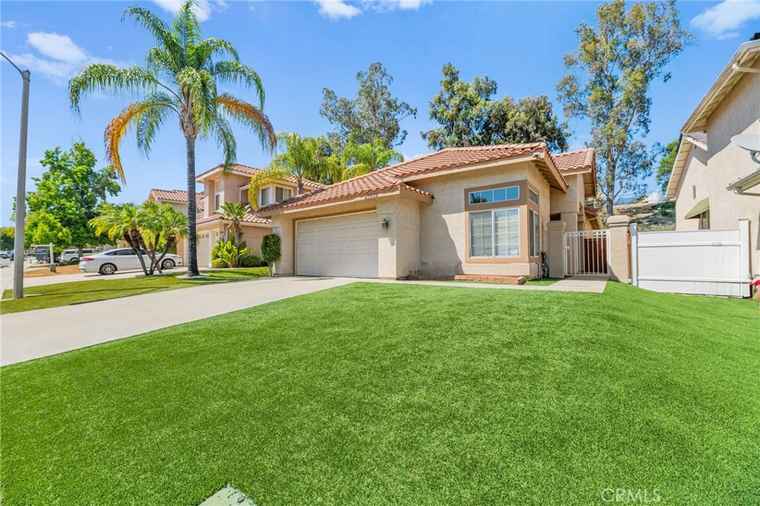 Photo of 23832 Castinette Murrieta, CA 92562
