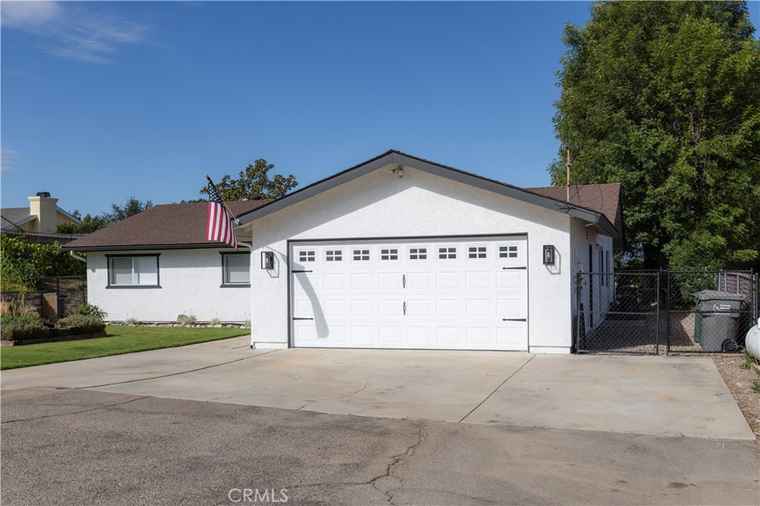 Photo of 815 6th St Ramona, CA 92065