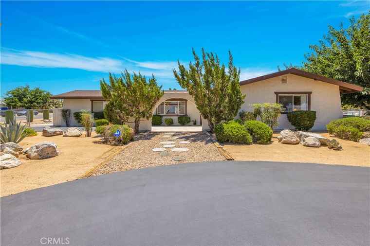 Photo of 58327 Joshua Dr Yucca Valley, CA 92284