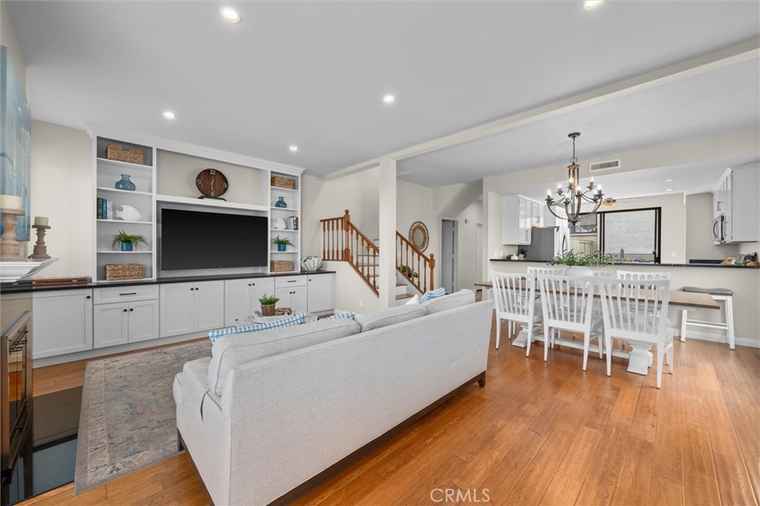 Photo of 220 S Prospect Ave #9 Redondo Beach, CA 90277