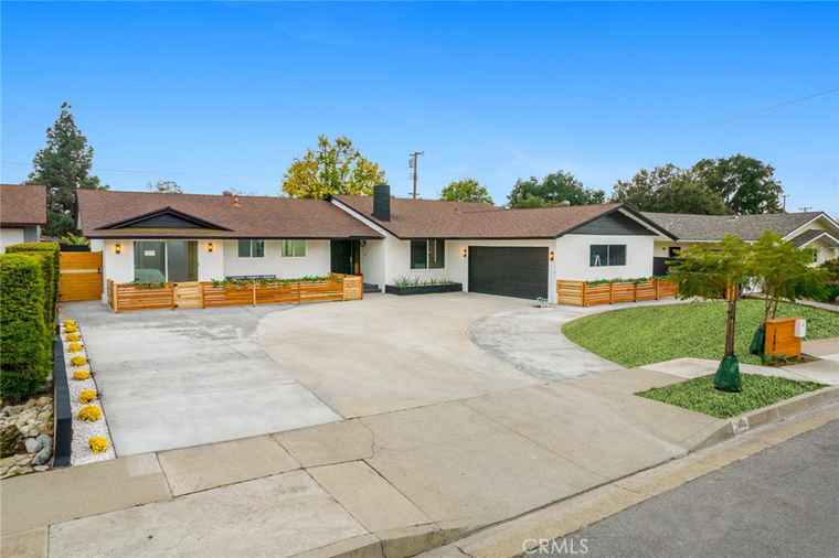 Photo of 1446 Turning Bend Dr Claremont, CA 91711