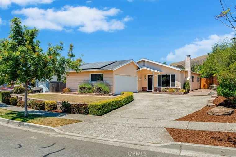 Photo of 1226 Briarwood Dr San Luis Obispo, CA 93401