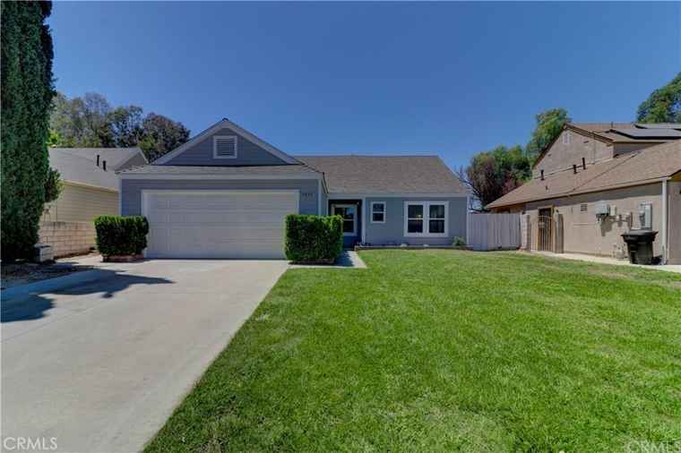 Photo of 1033 Forest Dr Colton, CA 92324