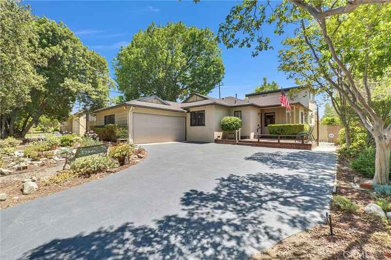 Photo of 506 Geneva Ave Claremont, CA 91711