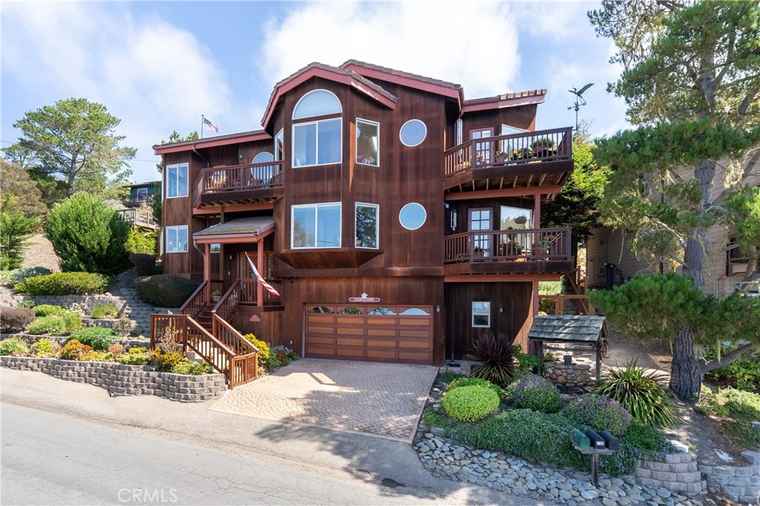 Photo of 740 Ardath Dr Cambria, CA 93428