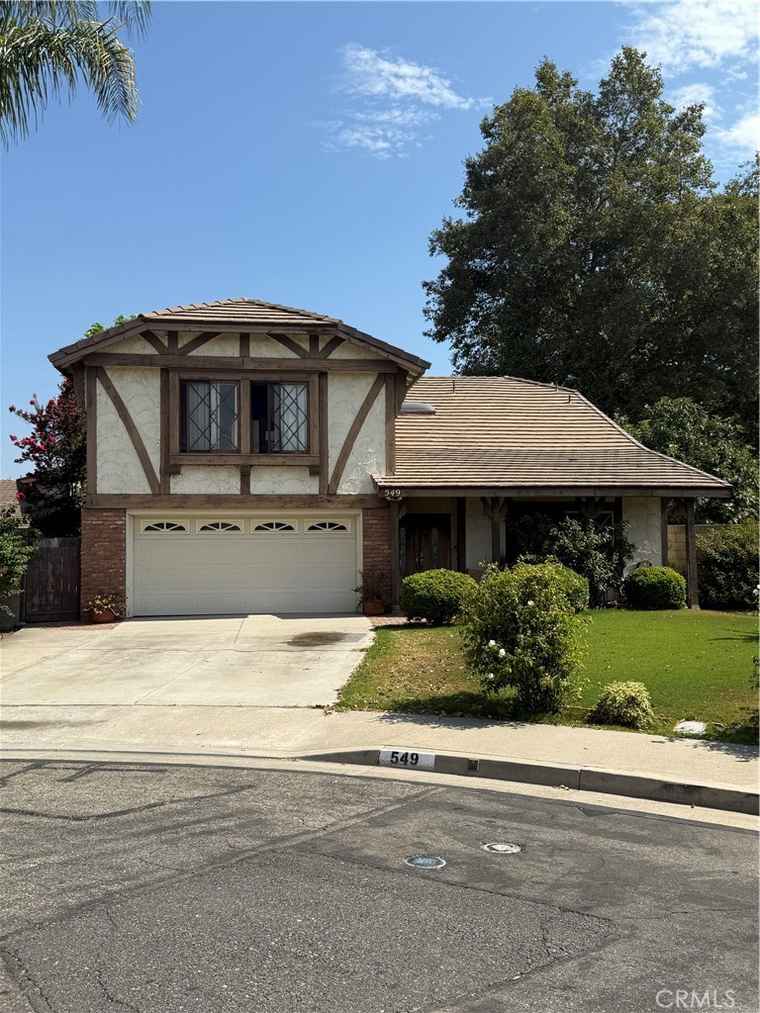 Photo of 549 Fordham Dr Placentia, CA 92870