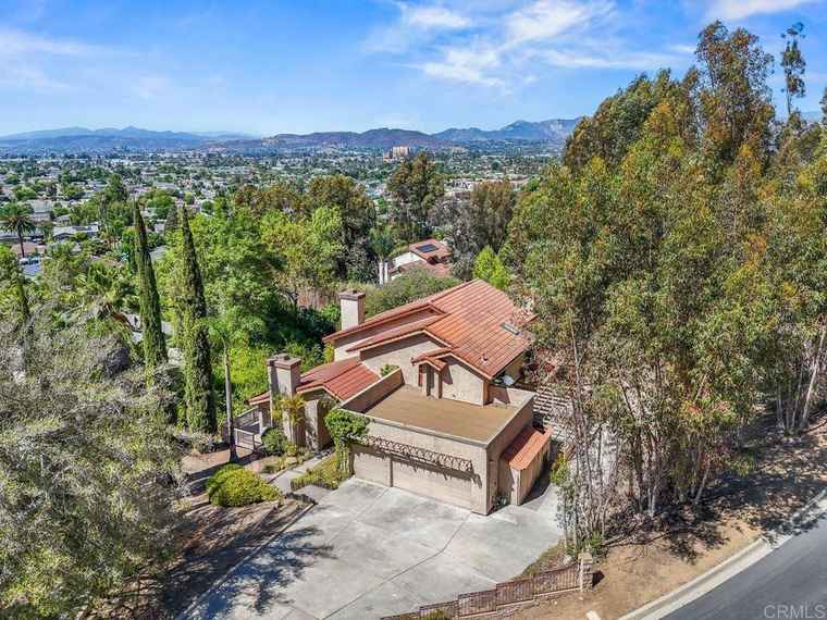 Photo of 1521 Kimberly Woods Dr El Cajon, CA 92020