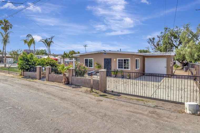 Photo of 133 Lotus Dr Chula Vista, CA 91911