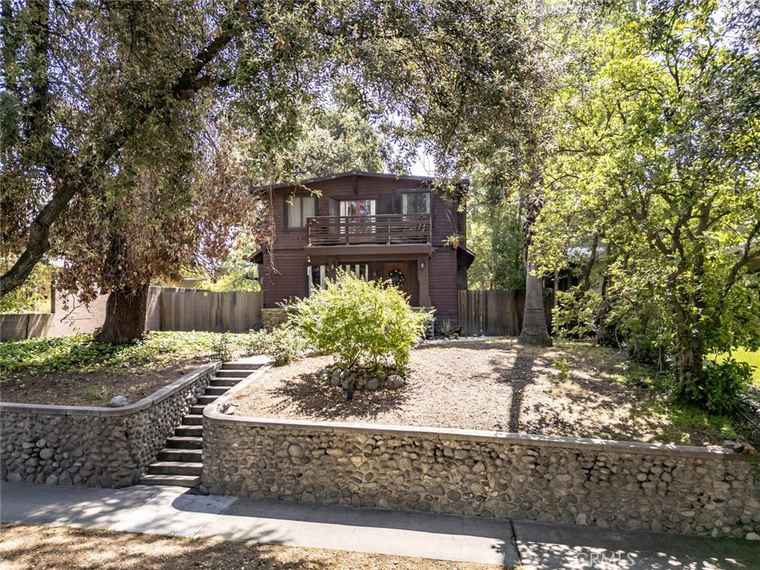 Photo of 1010 N Madison Ave Pasadena, CA 91104