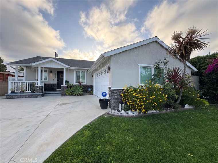 Photo of 14825 Cranbrook Ave Hawthorne, CA 90250