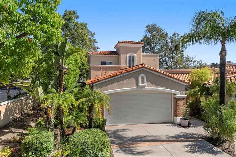 Photo of 2 Via Barcaza Coto de Caza, CA 92679