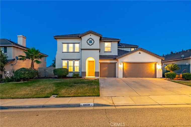 Photo of 40028 Bluff Ct Palmdale, CA 93551