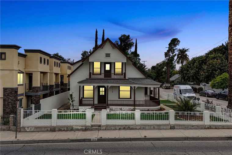 Photo of 239 N San Antonio Ave Upland, CA 91786