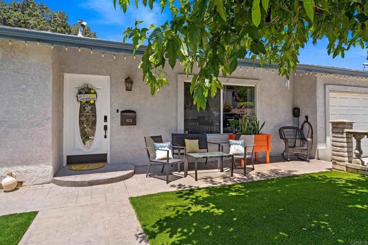 Photo of 4624 Katherine Pl La Mesa, CA 91942