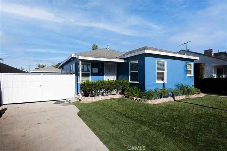 Photo of 2561 E Washington St Carson, CA 90810