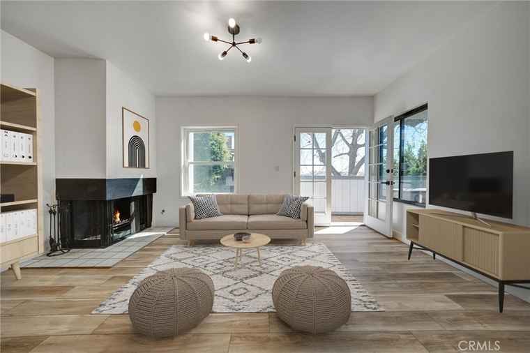 Photo of 1133 N Clark St #101 West Hollywood, CA 90069