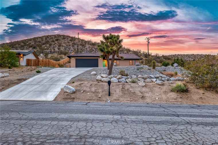 Photo of 8244 Balsa Ave Yucca Valley, CA 92284