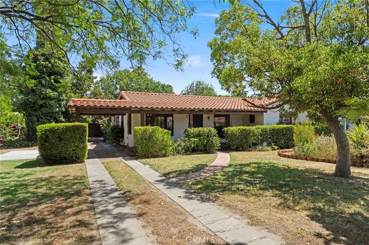 Photo of 733 W 24th St San Bernardino, CA 92405