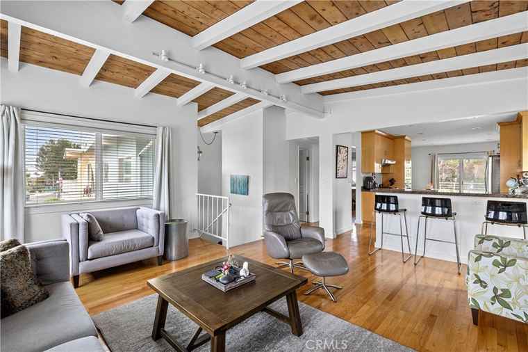 Photo of 1223 19th St Hermosa Beach, CA 90254