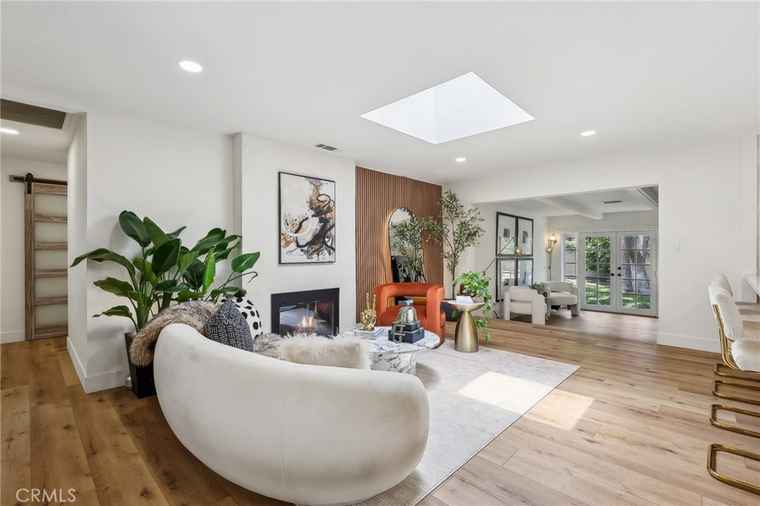 Photo of 13081 Fairmont Way Tustin, CA 92705