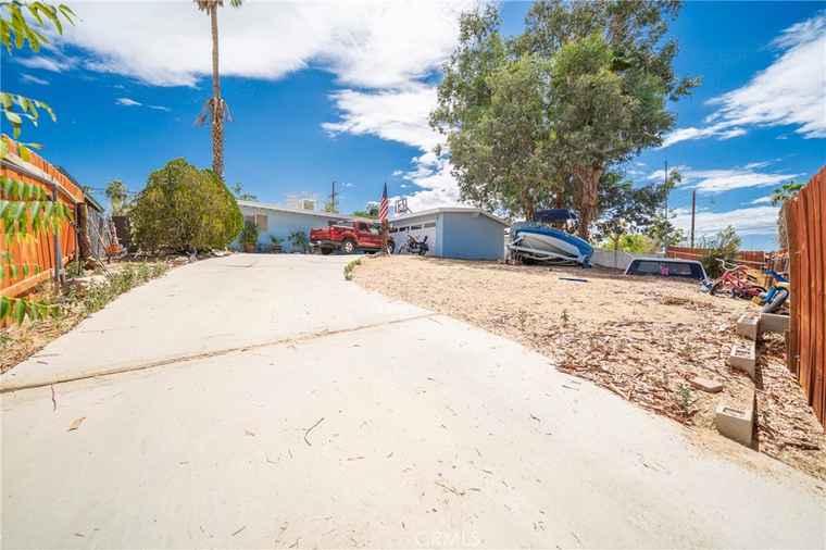 Photo of 61497 Valley View Dr Joshua Tree, CA 92252
