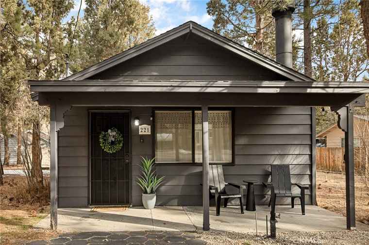 Photo of 221 Angeles Blvd Big Bear City, CA 92314