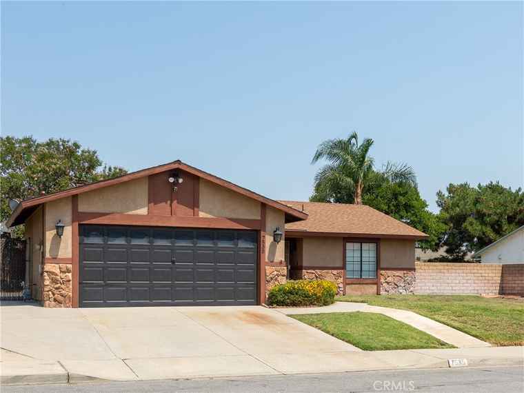 Photo of 7535 Sultana Ave Fontana, CA 92336