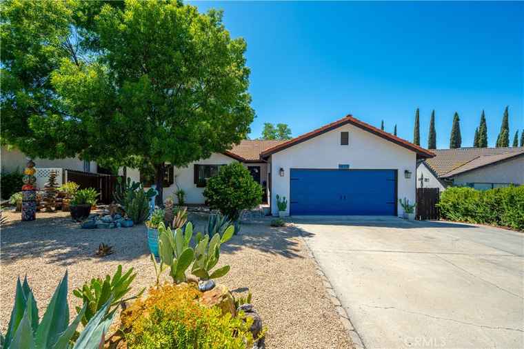 Photo of 1024 Rachel Ln Paso Robles, CA 93446