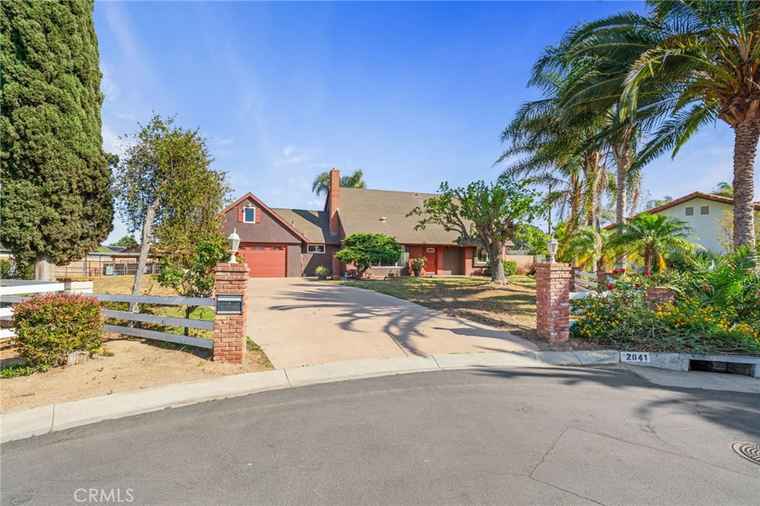Photo of 2041 Caballeros Rd Norco, CA 92860