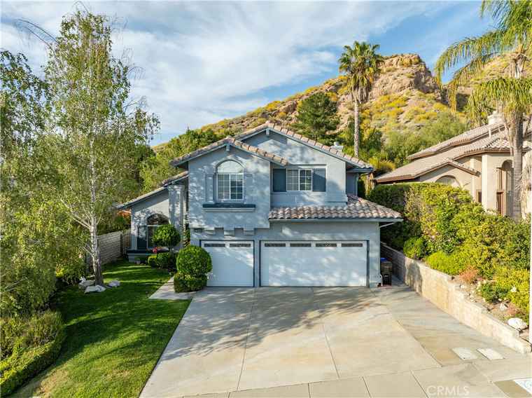 Photo of 14523 Grandifloras Rd Canyon Country, CA 91387