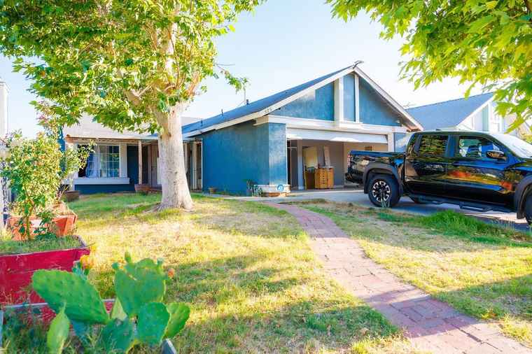 Photo of 575 Prairie Way Perris, CA 92571