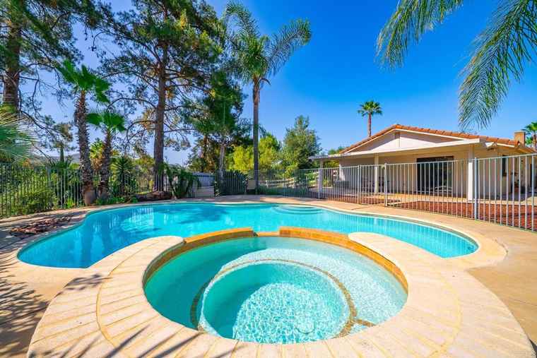 Photo of 25766 Caryn Ct Ramona, CA 92065