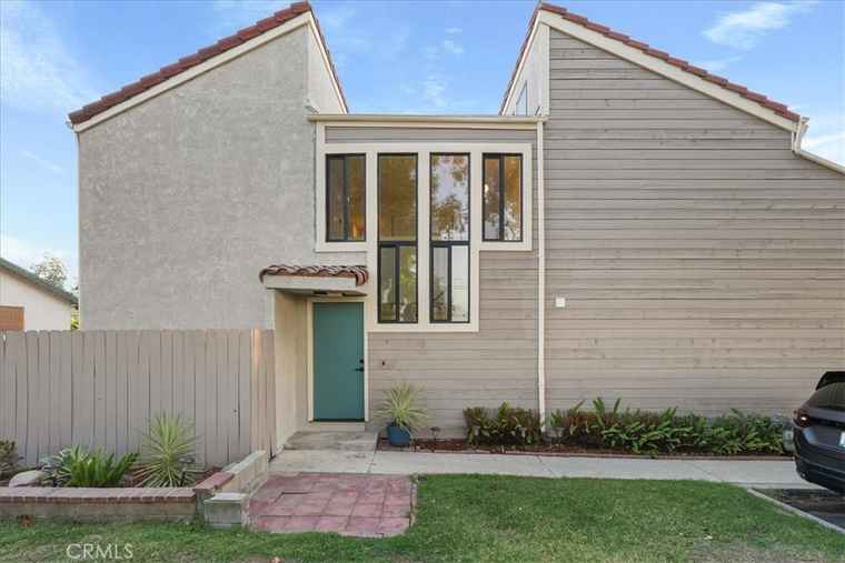 Photo of 12905 Saddleback Pl Chino, CA 91710