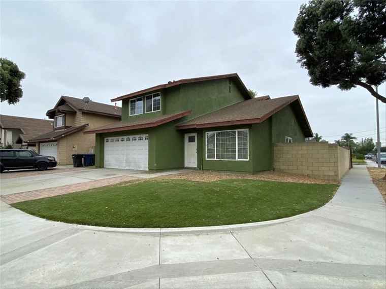Photo of 9602 Ives St Bellflower, CA 90706
