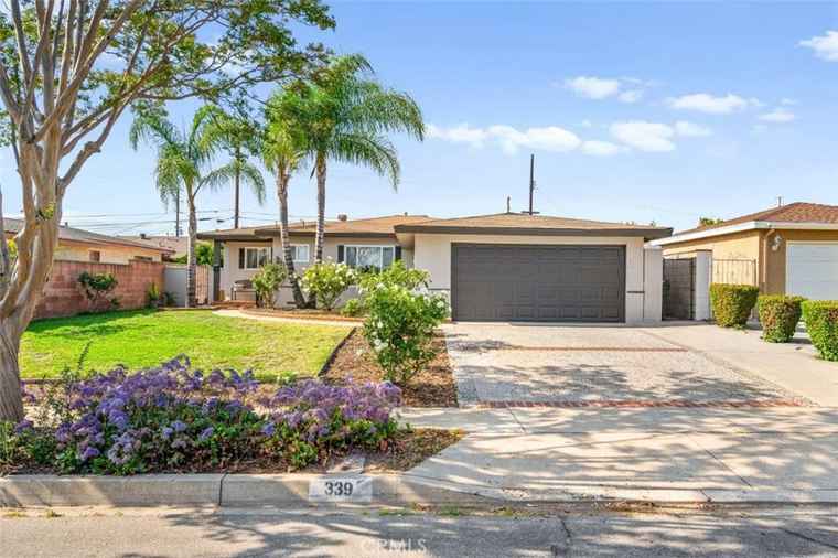 Photo of 339 W Alcross St Covina, CA 91722