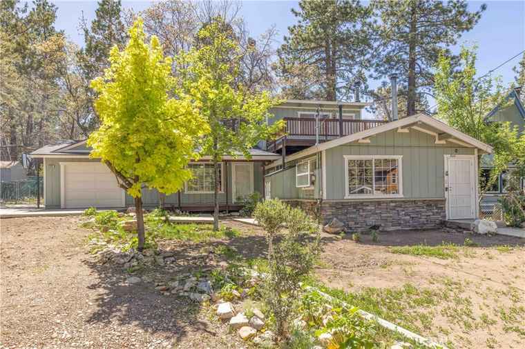 Photo of 600 Moreno Ln Sugarloaf, CA 92386