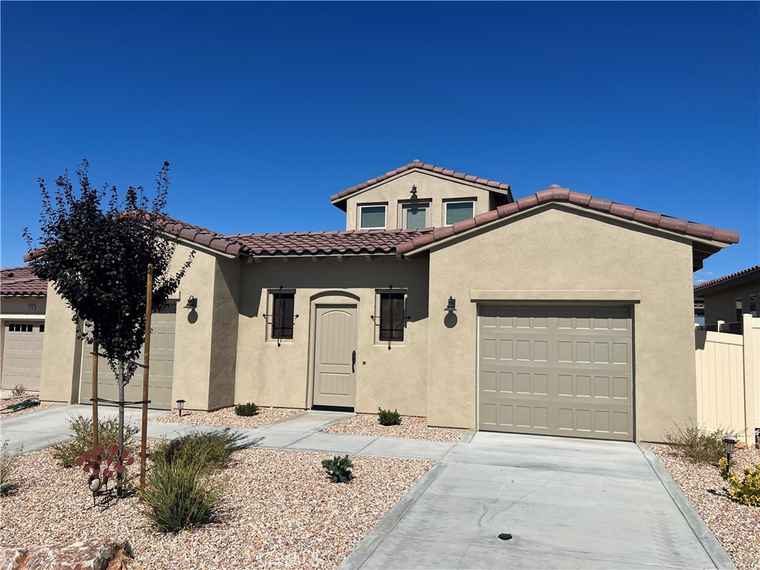 Photo of 7448 Del Rio Vis Yucca Valley, CA 92284