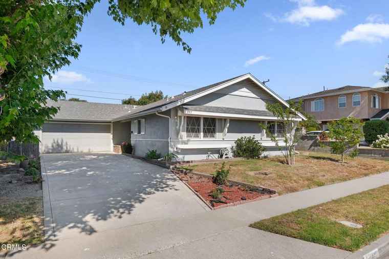 Photo of 297 S Crocker Ave Ventura, CA 93004