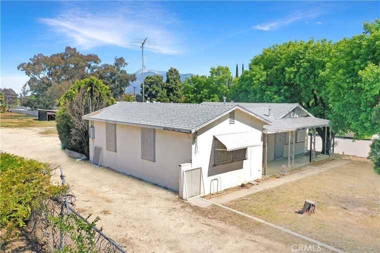 Photo of 674 N Sunset Ave Banning, CA 92220