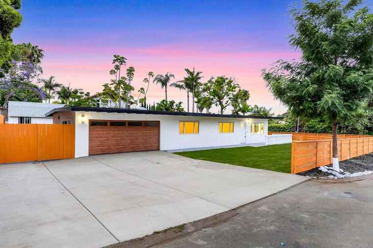 Photo of 709 Puebla St Encinitas, CA 92024