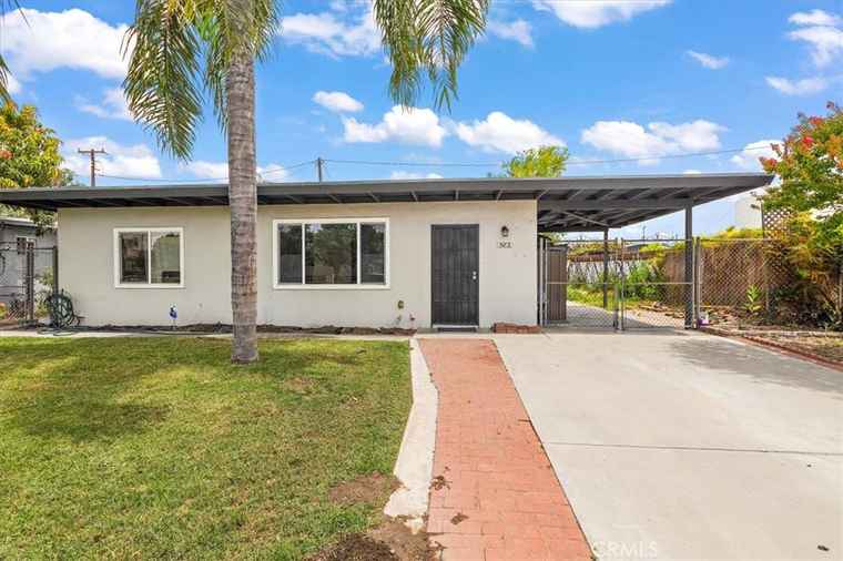 Photo of 583 Gray St Colton, CA 92324