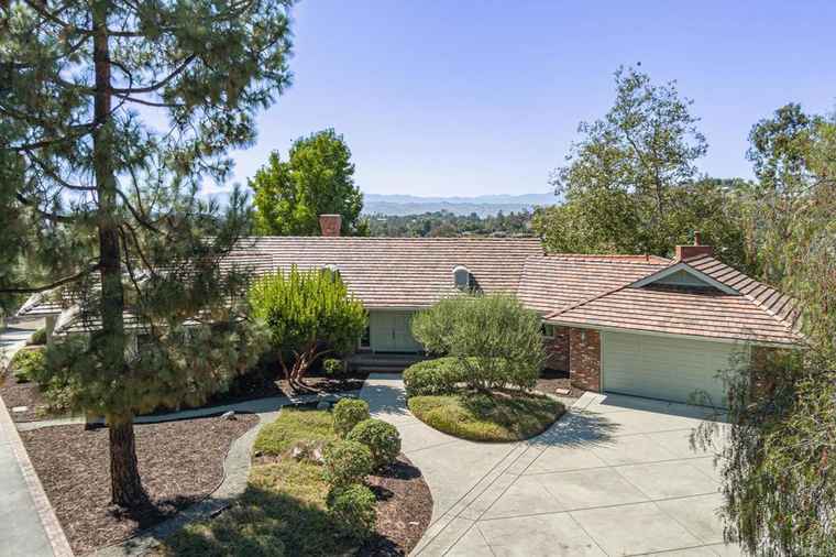Photo of 145 Yucca Rd Fallbrook, CA 92028