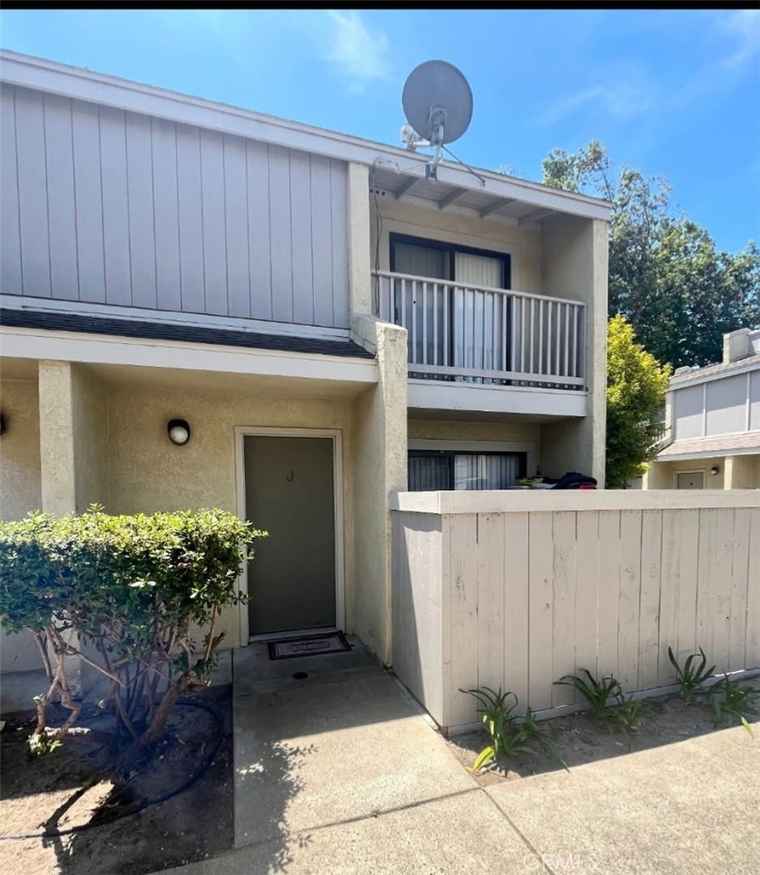 Photo of 1105 W Cypress Ave Unit J Lompoc, CA 93436