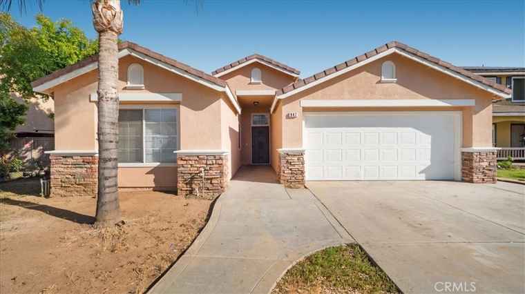 Photo of 947 Regency St Perris, CA 92571