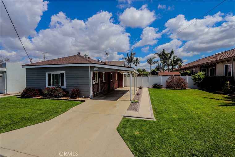 Photo of 8413 Bigby Ave Downey, CA 90241