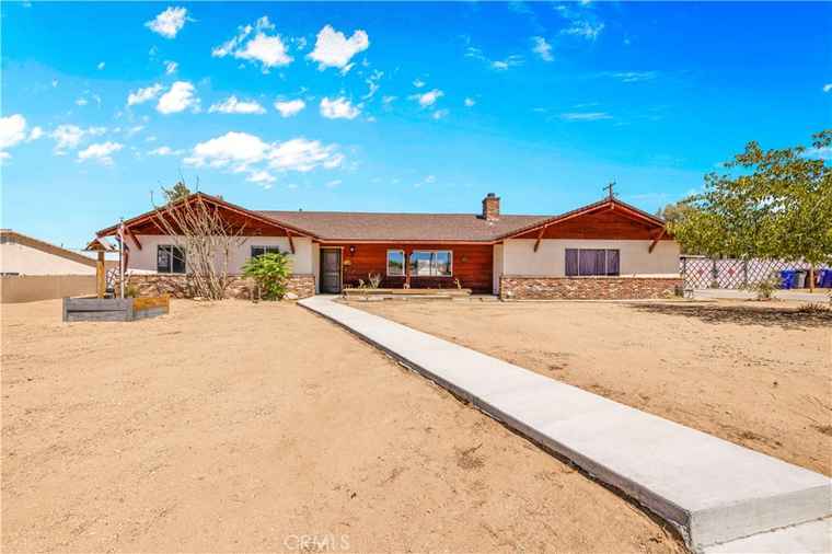 Photo of 7547 Alaba Ave Yucca Valley, CA 92284