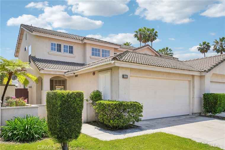 Photo of 566 E Stephanie Dr Covina, CA 91722